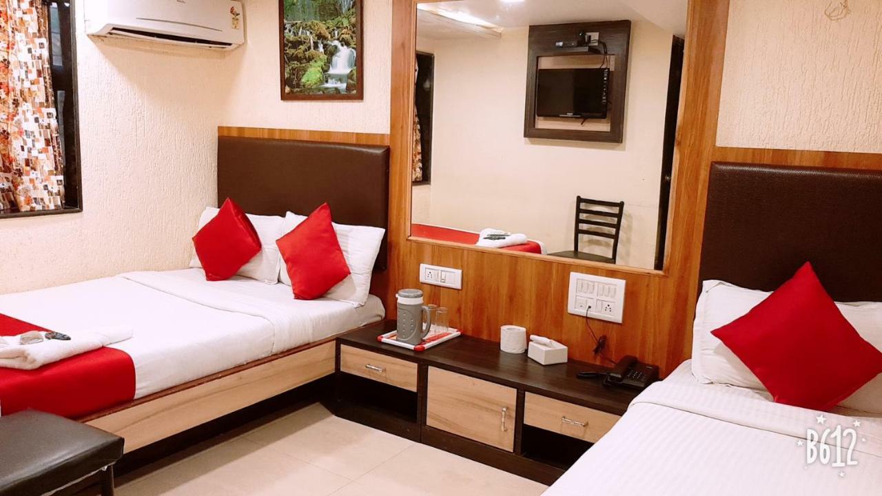 Hotel Happyland Мумбай Екстериор снимка