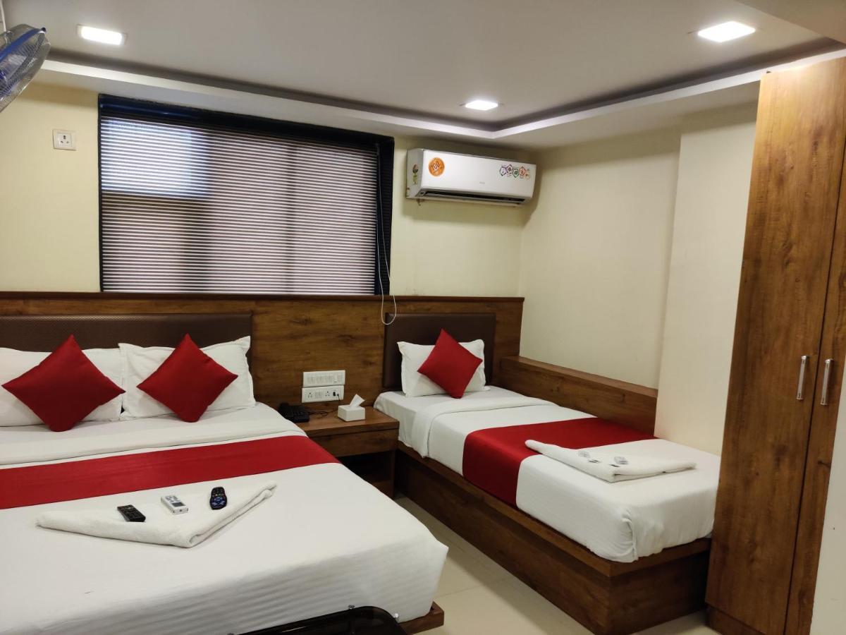 Hotel Happyland Мумбай Екстериор снимка
